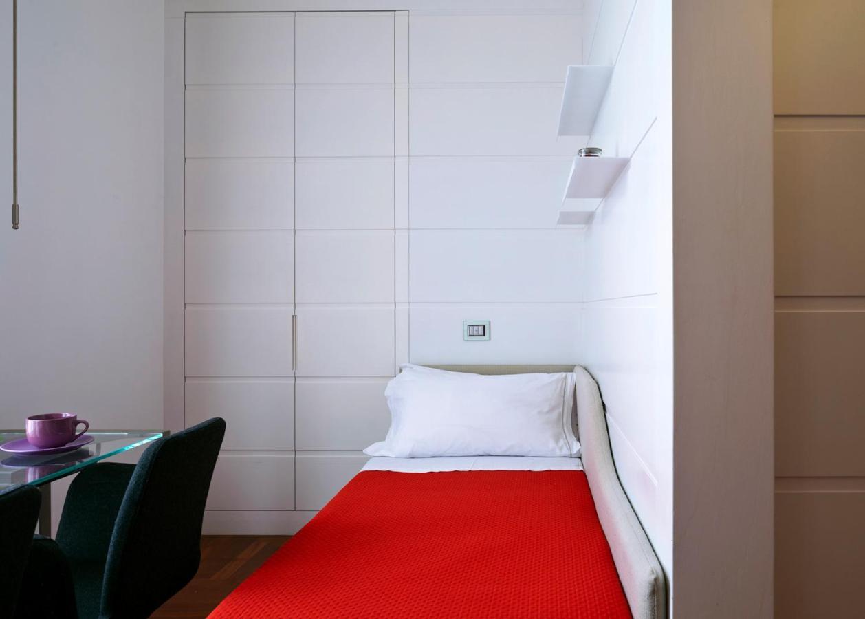Elegant Apartment At Chiaia By Wonderful Italy Nápoles Exterior foto